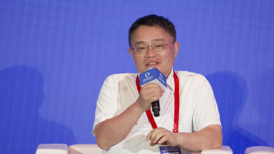 中昊针织董事长高宝霖：不反对AI，但全民AI是有问题的